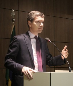 Ministro Fabiano Silveira se apresentou aos servidores do órgão e reforçou a abertura de um canal de diálogo permanente Ascom/MTFC