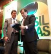 Manifesto of the Movement in Defense of the Legal Market is given to the pre-candidate Rodrigo Maia