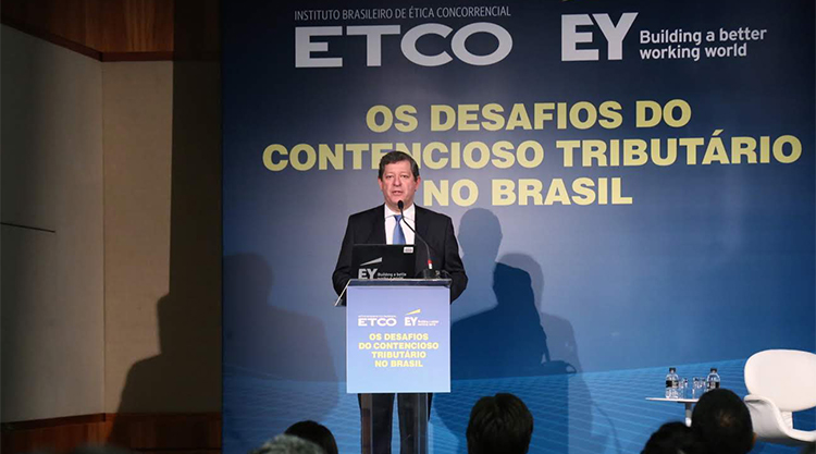 Contencioso tributário brasileiro ultrapassa 50% do PIB